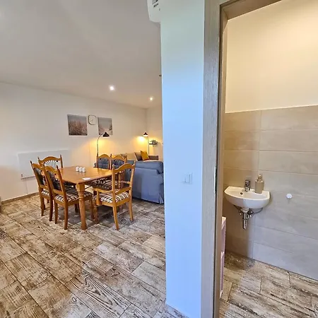 Apartmán P&g Balaton Poolside - Biro Tours Nr 122
