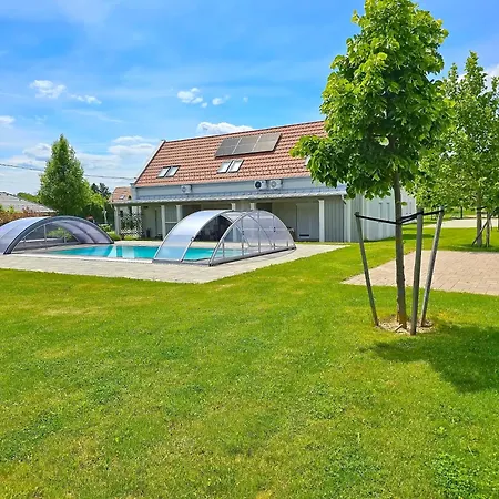 P&g Balaton Poolside - Biro Tours Nr 122
